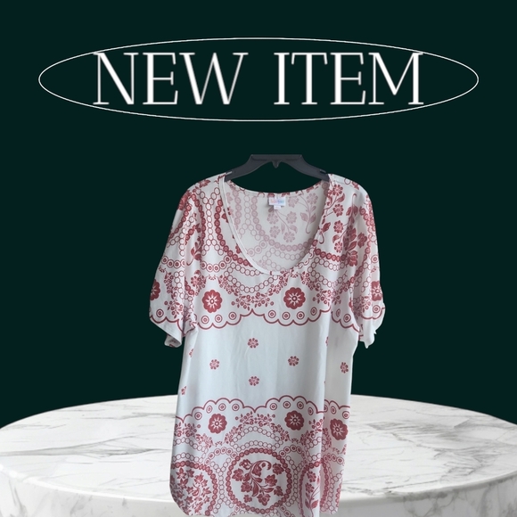 Lularoe  flare style tee. Scalloped sleeve.  Boho-Chic Size 3xl - Picture 9 of 9